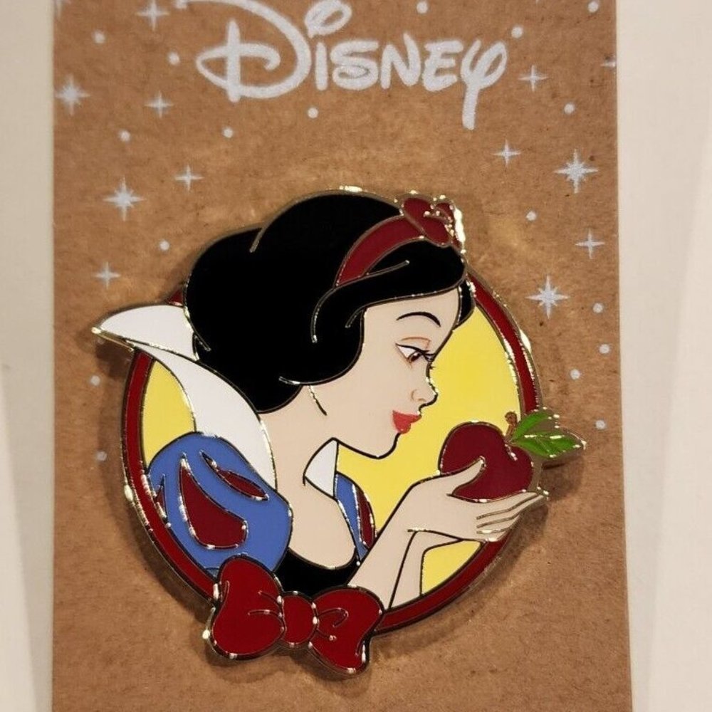 Disney Snow White and the Seven Dwarfs Snow White Apple Enamel Pin NEW